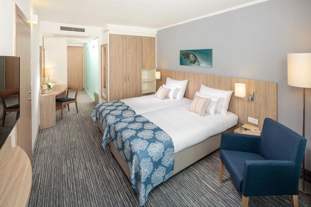 Valamar Isabella Island Resort Porec Exterior photo